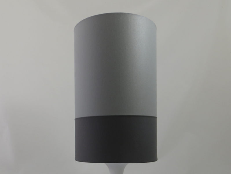 Handmade Lampenschirm "BiColor" Ø 20 cm - hier für Tischleuchte